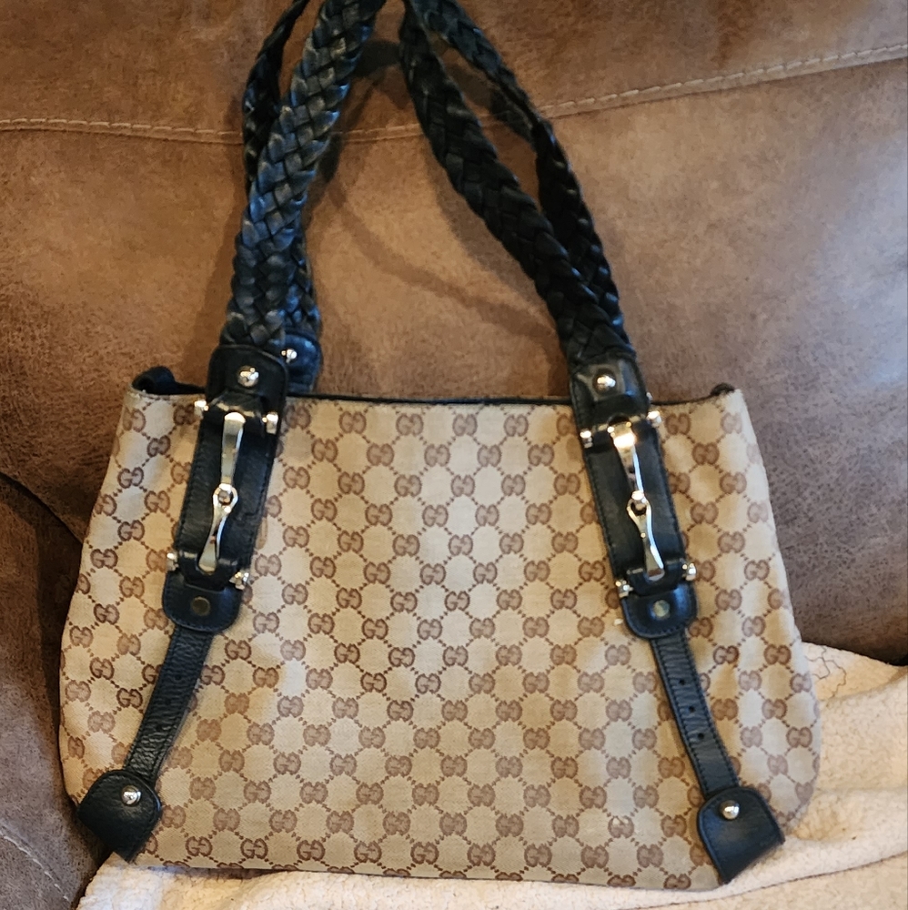 Gucci hobo shoulder bag